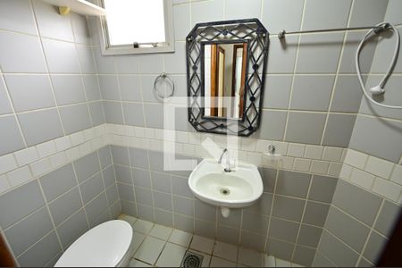 Apartamento para alugar com 145m², 3 quartos e 2 vagasBanheiro de Serviço