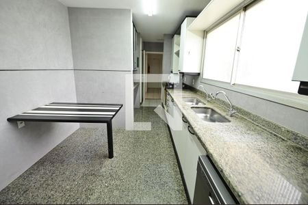 Apartamento para alugar com 145m², 3 quartos e 2 vagasCozinha
