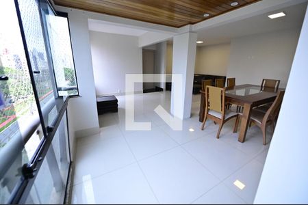 Apartamento para alugar com 145m², 3 quartos e 2 vagasVaranda - Sala