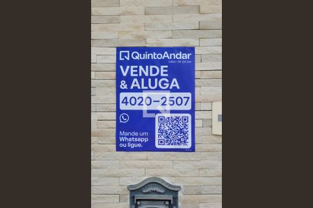 Casa à venda com 159m², 3 quartos e 3 vagas Casa à venda com 159m², 3 quartos e 3 vagasFachada