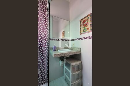 Casa à venda com 159m², 3 quartos e 3 vagas Casa à venda com 159m², 3 quartos e 3 vagasBanheiro da suíte 2