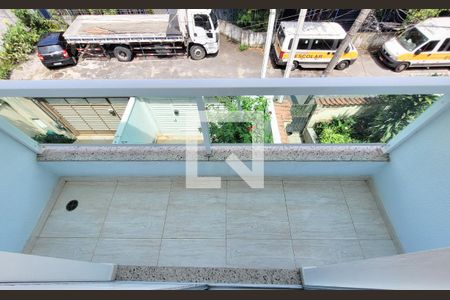 Sacada de casa à venda com 3 quartos, 159m² em Vila Curuçá, Santo André