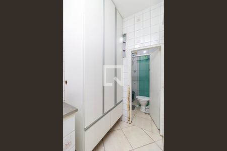 Casa à venda com 75m², 2 quartos e sem vaga Casa à venda com 75m², 2 quartos e sem vagaBanheiro