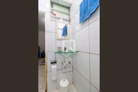 Casa à venda com 75m², 2 quartos e sem vaga Casa à venda com 75m², 2 quartos e sem vagaBanheiro