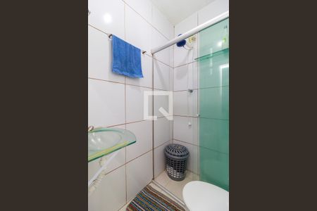 Casa à venda com 75m², 2 quartos e sem vaga Casa à venda com 75m², 2 quartos e sem vagaBanheiro