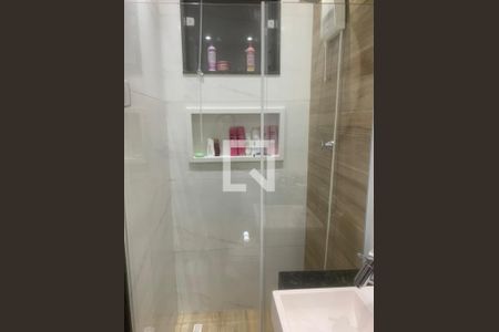 Casa à venda com 300m², 2 quartos e 4 vagas Casa à venda com 300m², 2 quartos e 4 vagasBanheiro