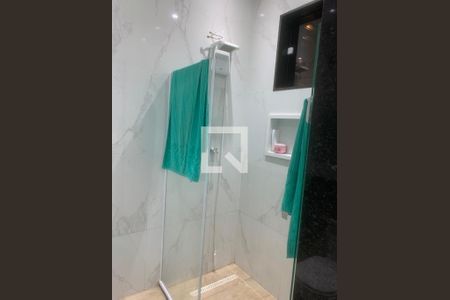 Casa à venda com 300m², 2 quartos e 4 vagas Casa à venda com 300m², 2 quartos e 4 vagasBanheiro