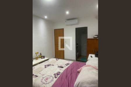 Casa à venda com 300m², 2 quartos e 4 vagas Casa à venda com 300m², 2 quartos e 4 vagasQuarto 1