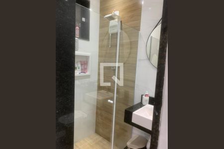 Casa à venda com 300m², 2 quartos e 4 vagas Casa à venda com 300m², 2 quartos e 4 vagasBanheiro
