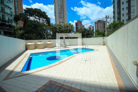 Apartamento à venda com 183m², 3 quartos e sem vagaÁrea comum