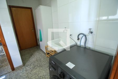 Apartamento à venda com 183m², 3 quartos e sem vagaÁrea de Serviço