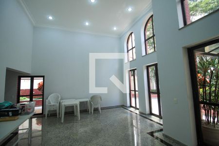 Apartamento à venda com 183m², 3 quartos e sem vagaÁrea comum