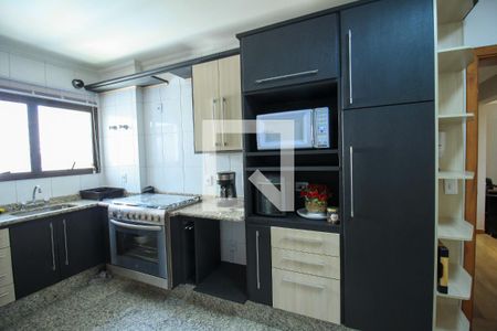Apartamento à venda com 183m², 3 quartos e sem vagaCozinha