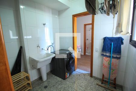 Apartamento à venda com 183m², 3 quartos e sem vagaÁrea de Serviço