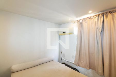 Quarto 1 de apartamento para alugar com 2 quartos, 42m² em Cosmos, Rio de Janeiro