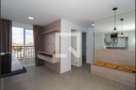 Sala de apartamento para alugar com 2 quartos, 48m² em Jardim Santa Rosa, Taboão da Serra