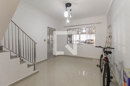 Sala de casa para alugar com 3 quartos, 150m² em Parque Guarani, São Paulo