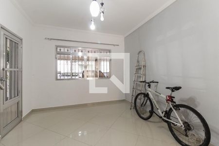 Sala de casa para alugar com 3 quartos, 150m² em Parque Guarani, São Paulo