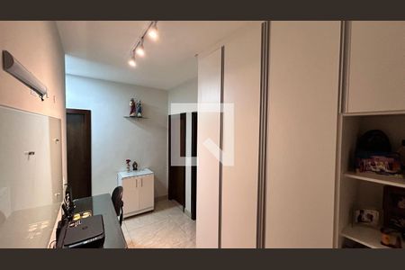 Apartamento à venda com 180m², 4 quartos e 2 vagasCorredor