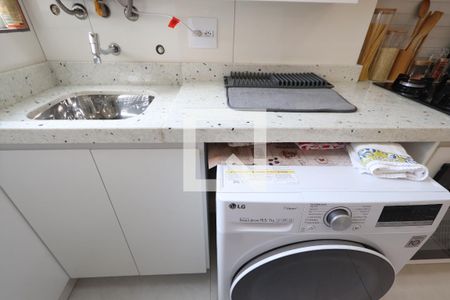 Apartamento à venda com 60m², 2 quartos e 1 vagaÁrea de Serviço