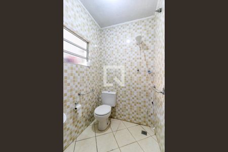 Casa à venda com 120m², 3 quartos e 3 vagasBanheiro da Edícula