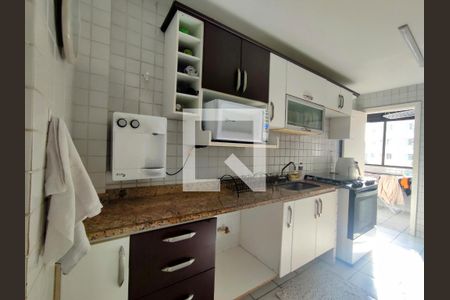 Apartamento à venda com 150m², 3 quartos e 2 vagasCozinha