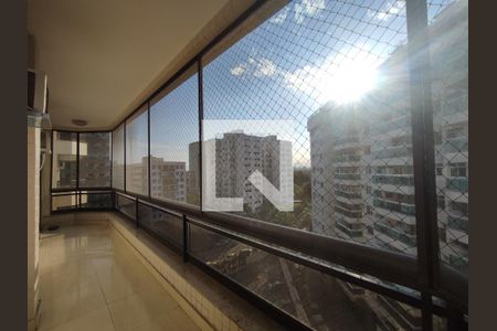 Apartamento à venda com 150m², 3 quartos e 2 vagasVaranda