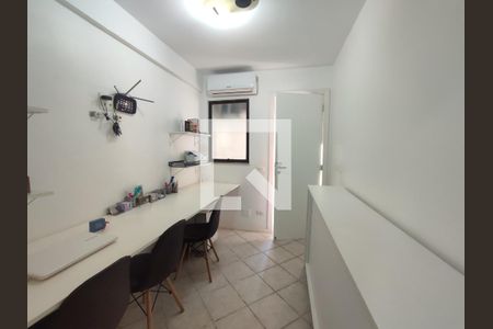 Apartamento à venda com 150m², 3 quartos e 2 vagasEscritório