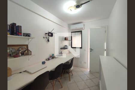 Apartamento à venda com 150m², 3 quartos e 2 vagasEscritório