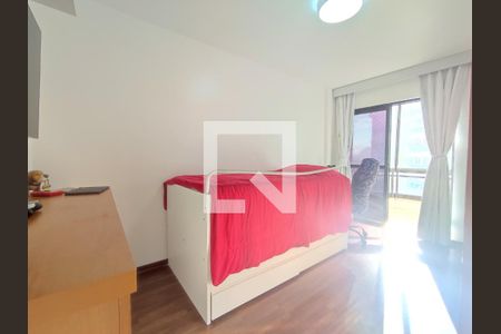 Apartamento à venda com 150m², 3 quartos e 2 vagasQuarto 2