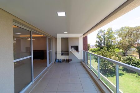 Apartamento à venda com 137m², 4 quartos e 4 vagasSacada com Churrasqueira