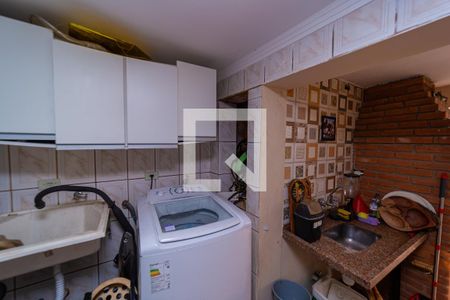 Casa à venda com 210m², 3 quartos e 2 vagasÁrea de Serviço