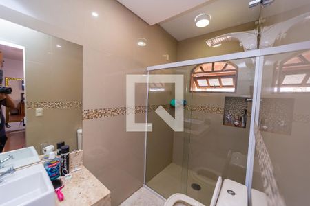 Casa à venda com 210m², 3 quartos e 2 vagasBanheiro do Quarto 2