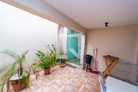 Casa à venda com 210m², 3 quartos e 2 vagasÁrea de Serviço