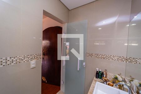 Casa à venda com 210m², 3 quartos e 2 vagasBanheiro do Quarto 2