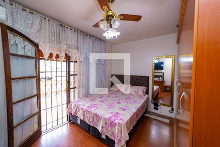 Casa à venda com 210m², 3 quartos e 2 vagasQuarto 2