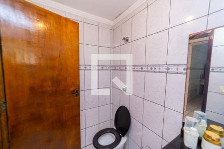 Casa à venda com 210m², 3 quartos e 2 vagasLavabo