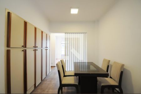 Apartamento à venda com 95m², 2 quartos e 2 vagasCozinha