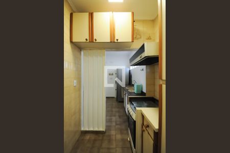 Apartamento à venda com 95m², 2 quartos e 2 vagasCozinha