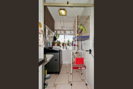 Apartamento à venda com 71m², 3 quartos e 1 vagaÁrea de Serviço