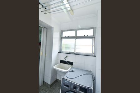 Apartamento para alugar com 72m², 2 quartos e 1 vaga Apartamento para alugar com 72m², 2 quartos e 1 vagaArea serviço