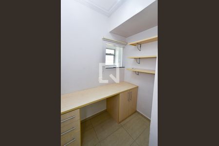 Apartamento para alugar com 72m², 2 quartos e 1 vaga Apartamento para alugar com 72m², 2 quartos e 1 vagaBanheiro social