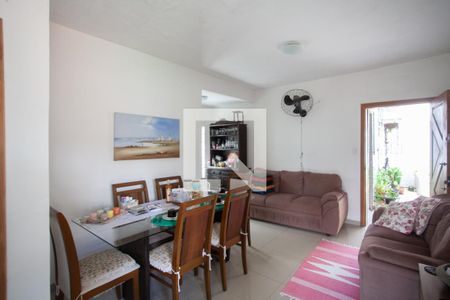 Sala 1 de casa à venda com 3 quartos, 500m² em Frei Leopoldo, Belo Horizonte