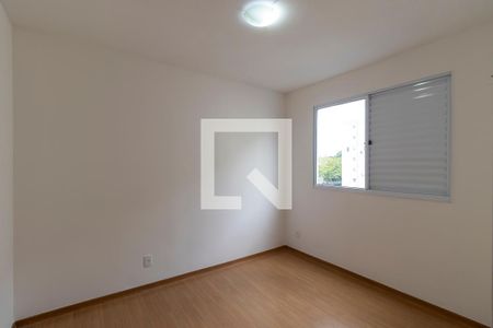 Quarto 2 de apartamento para alugar com 2 quartos, 47m² em Jardim Nova Europa, Campinas