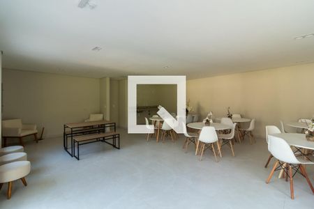 Apartamento para alugar com 43m², 2 quartos e sem vagaÁrea comum - Salão de festas