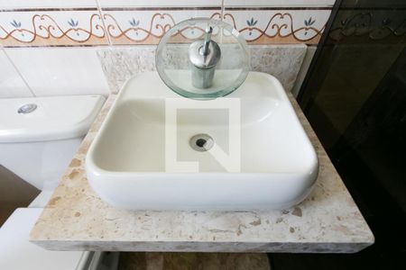 Casa à venda com 250m², 2 quartos e 2 vagas Casa à venda com 250m², 2 quartos e 2 vagasBanheiro da Suíte 1