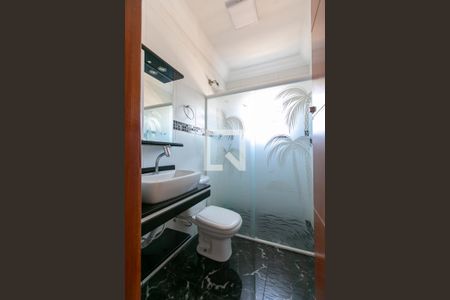 Casa à venda com 250m², 2 quartos e 2 vagas Casa à venda com 250m², 2 quartos e 2 vagasBanheiro da Suíte 2