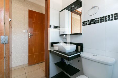 Casa à venda com 250m², 2 quartos e 2 vagas Casa à venda com 250m², 2 quartos e 2 vagasBanheiro da Suíte 2