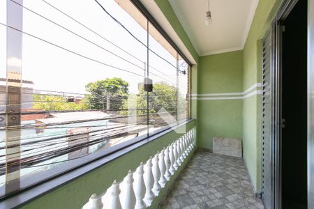 Casa à venda com 250m², 2 quartos e 2 vagas Casa à venda com 250m², 2 quartos e 2 vagasVaranda da Suíte 1