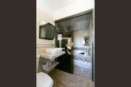 Casa à venda com 250m², 2 quartos e 2 vagas Casa à venda com 250m², 2 quartos e 2 vagasBanheiro da Suíte 1